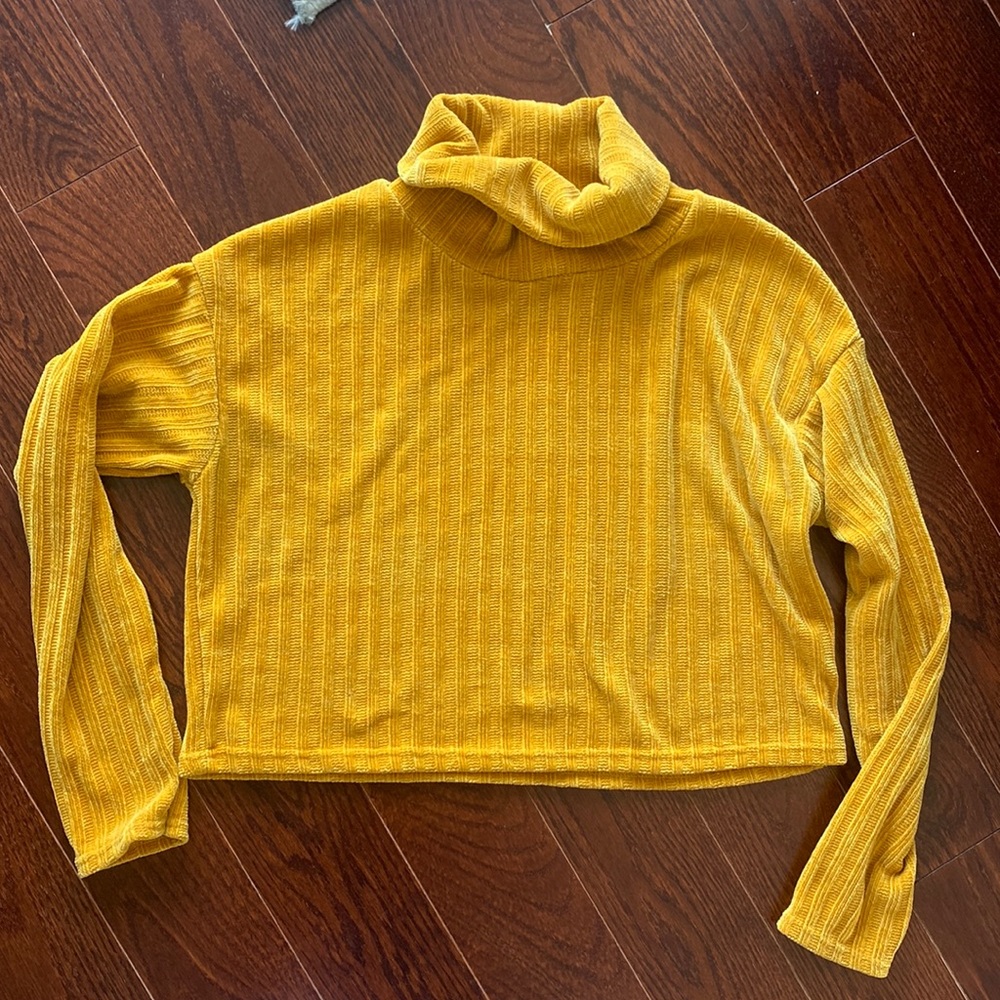 Burnt yellow cropped sweater
